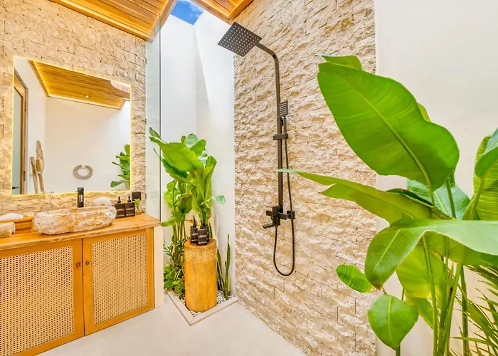 Villa Orlando - Brand New 9br Jacuzzi Cinema *