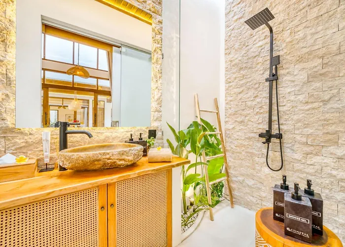 Villa Orlando - Brand New 9br Jacuzzi Cinema