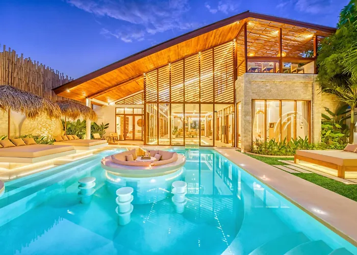 Orlando - Brand New 9br Jacuzzi Cinema * Seminyak (Bali)