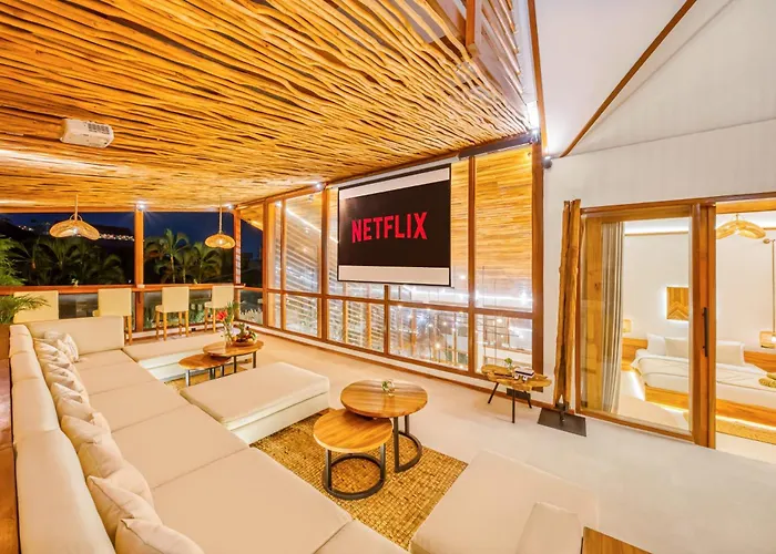 Orlando - Brand New 9br Jacuzzi Cinema Villa *