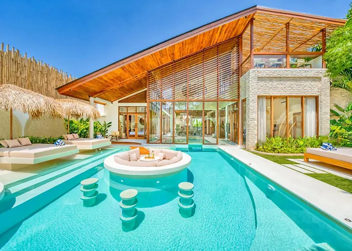 Villa Orlando - Brand New 9br Jacuzzi Cinema