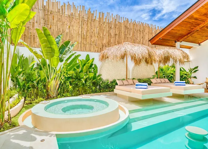 Orlando - Brand New 9br Jacuzzi Cinema Villa Seminyak (Bali)